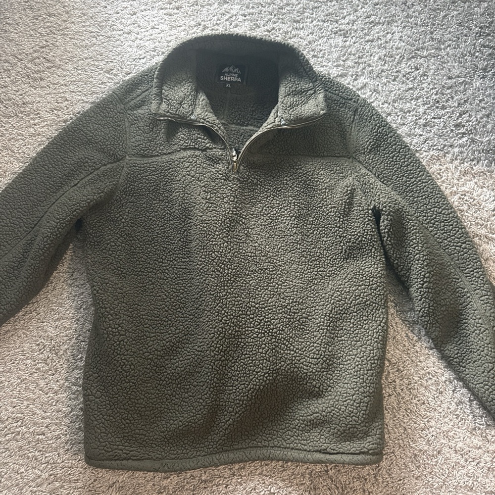 Alpine Men's Zip Up Sweater in Olive